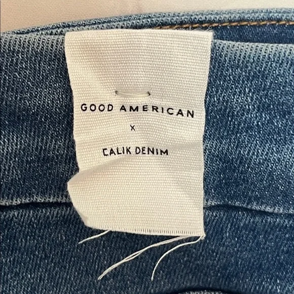 Good American Always Fits Good Legs Crop 28-32 - Picture 9 of 15